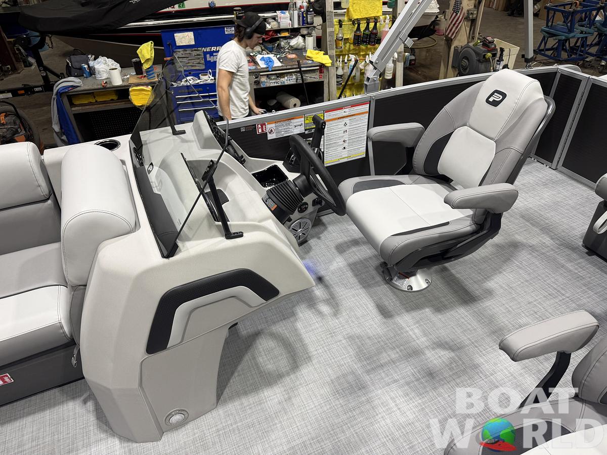 2026 Princecraft Vectra 23 RL SS Swingback Pontoon