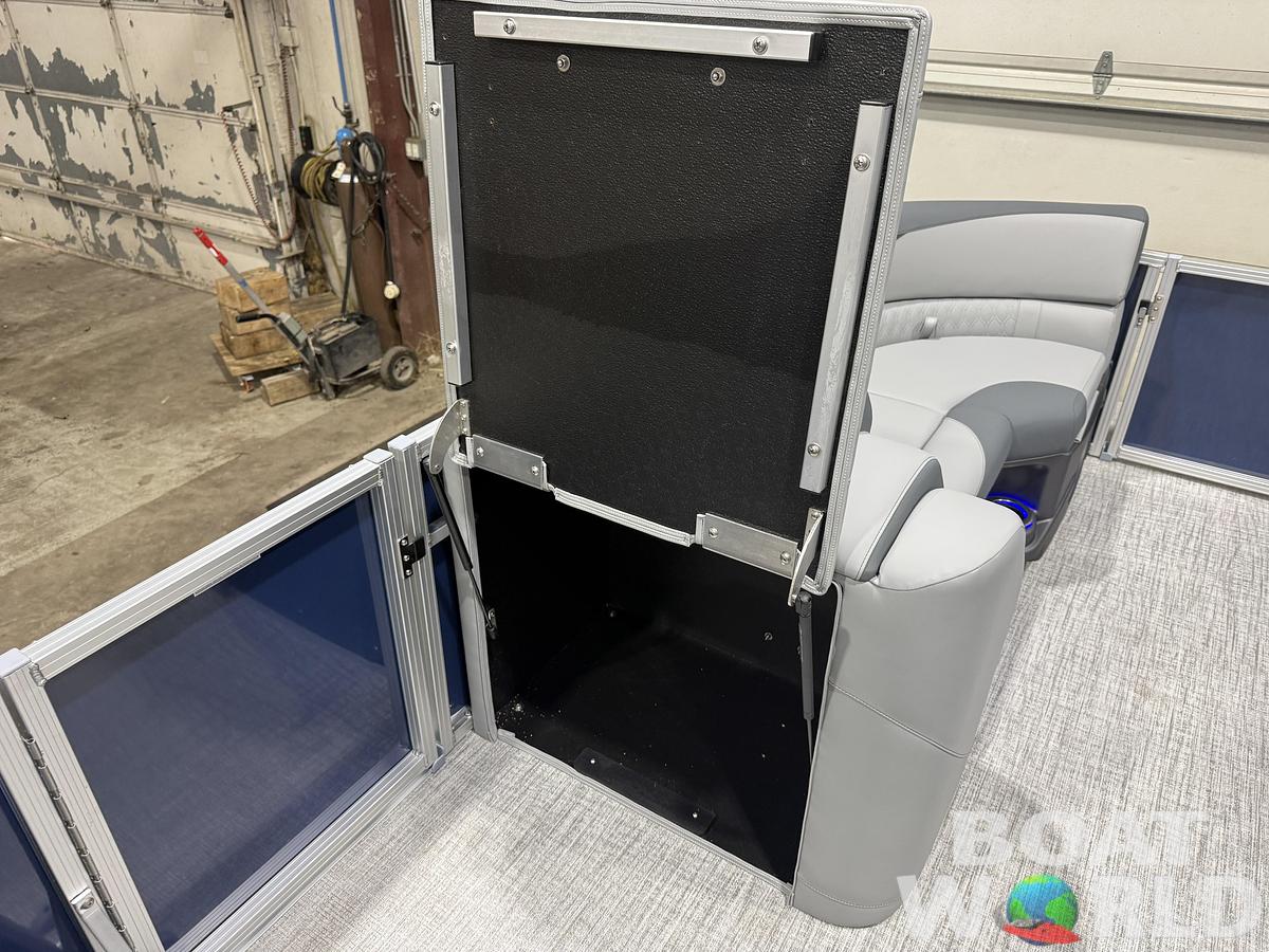 2026 Tahoe Pontoons LTZ 2385 Quad Lounge Tritoon