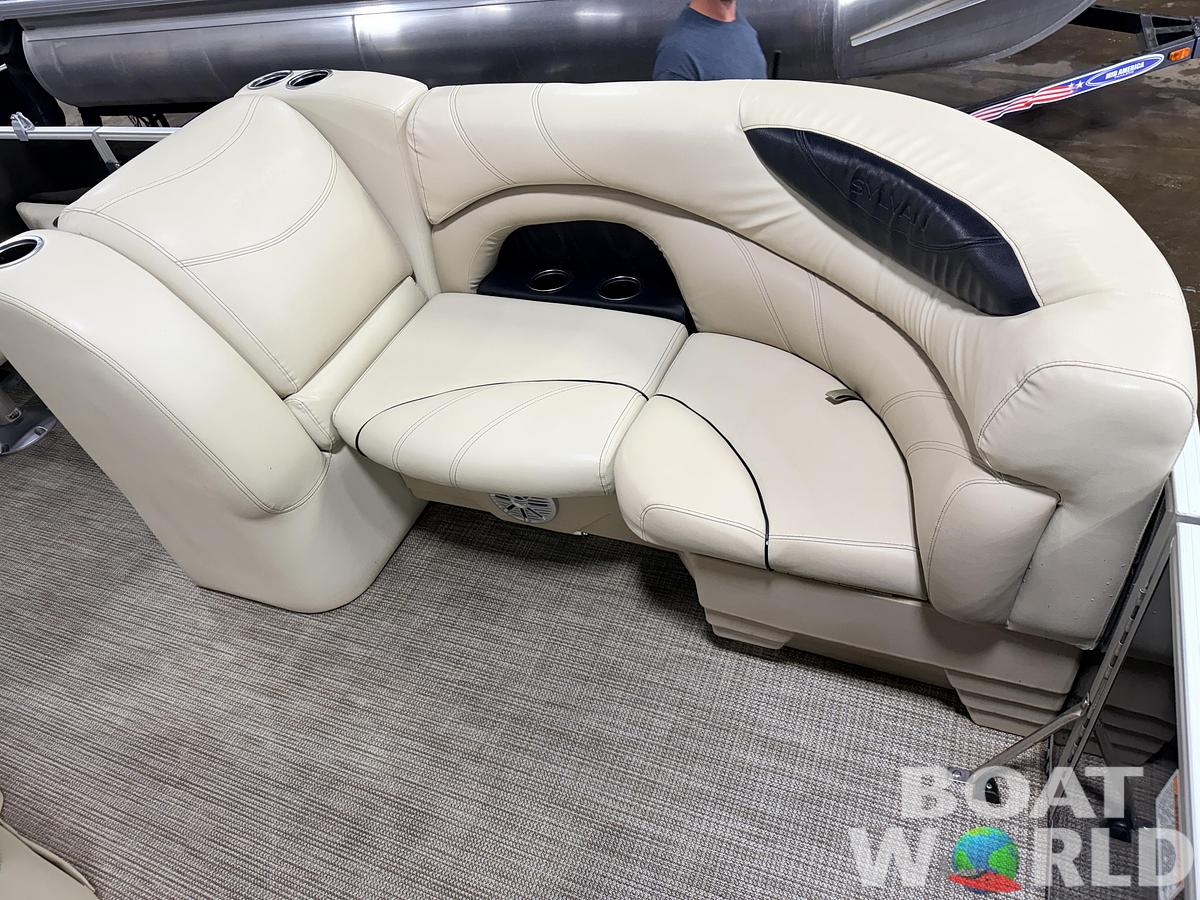 Used 2019 Sylvan MIrage 820 LZ Quad Lounge & 90HP Yamaha -$27,995