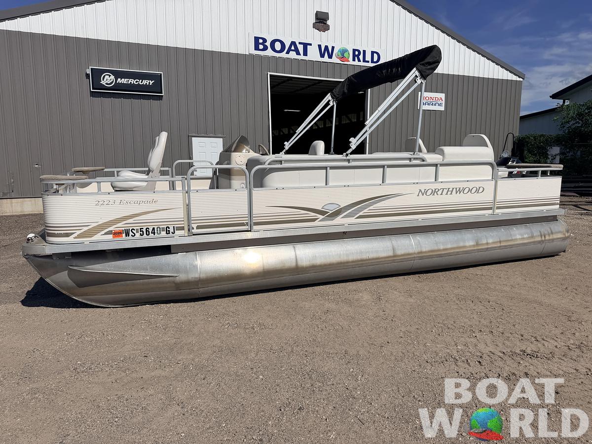 Used 2002 Northwoods 2223 Escapade & 40HP Mercury Bigfoot 4Stroke -$13,995