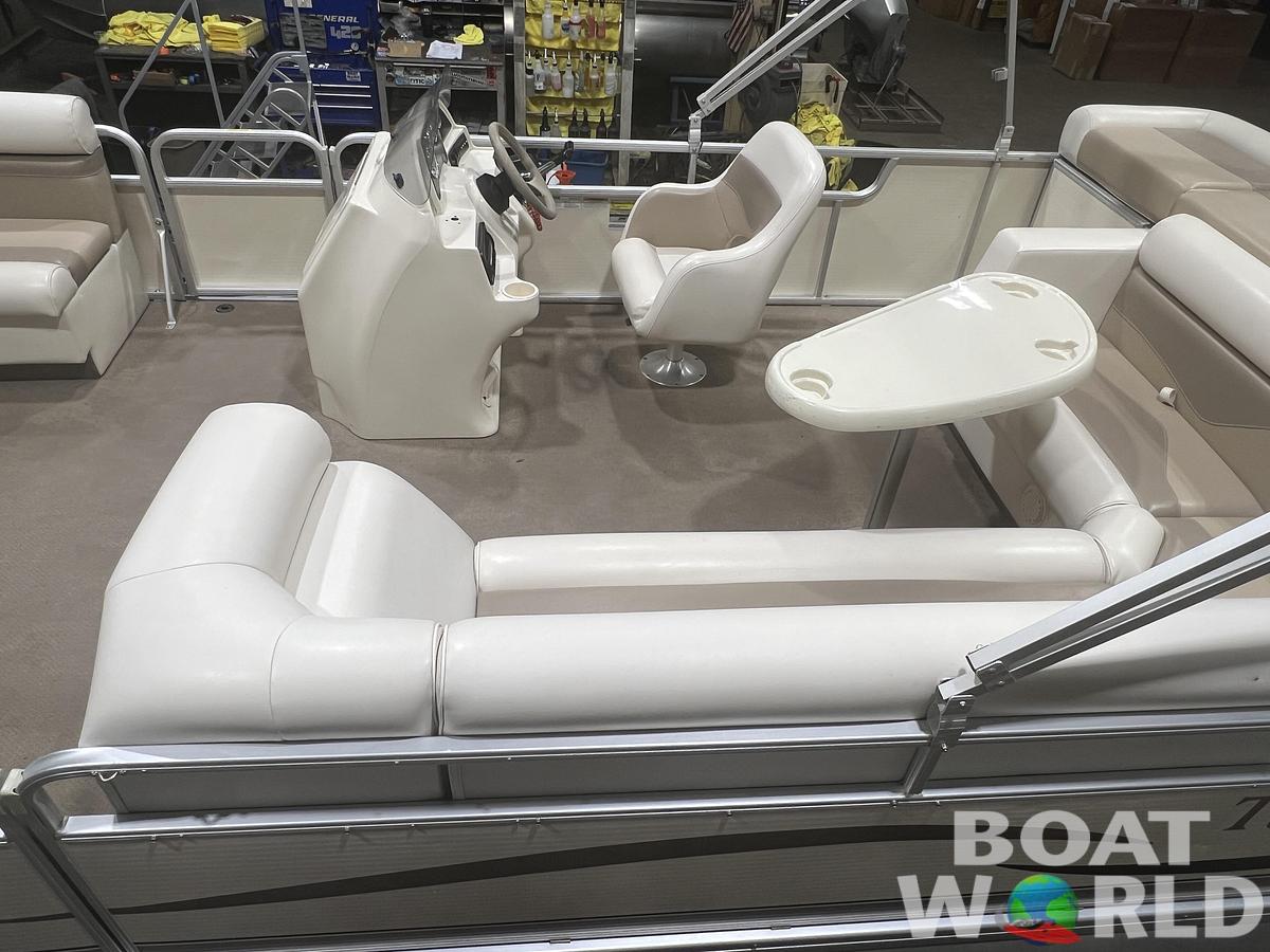 Used 2005 Sweetwater Tuscany 2286 & 40HP Yamaha 4Stroke -$12,995