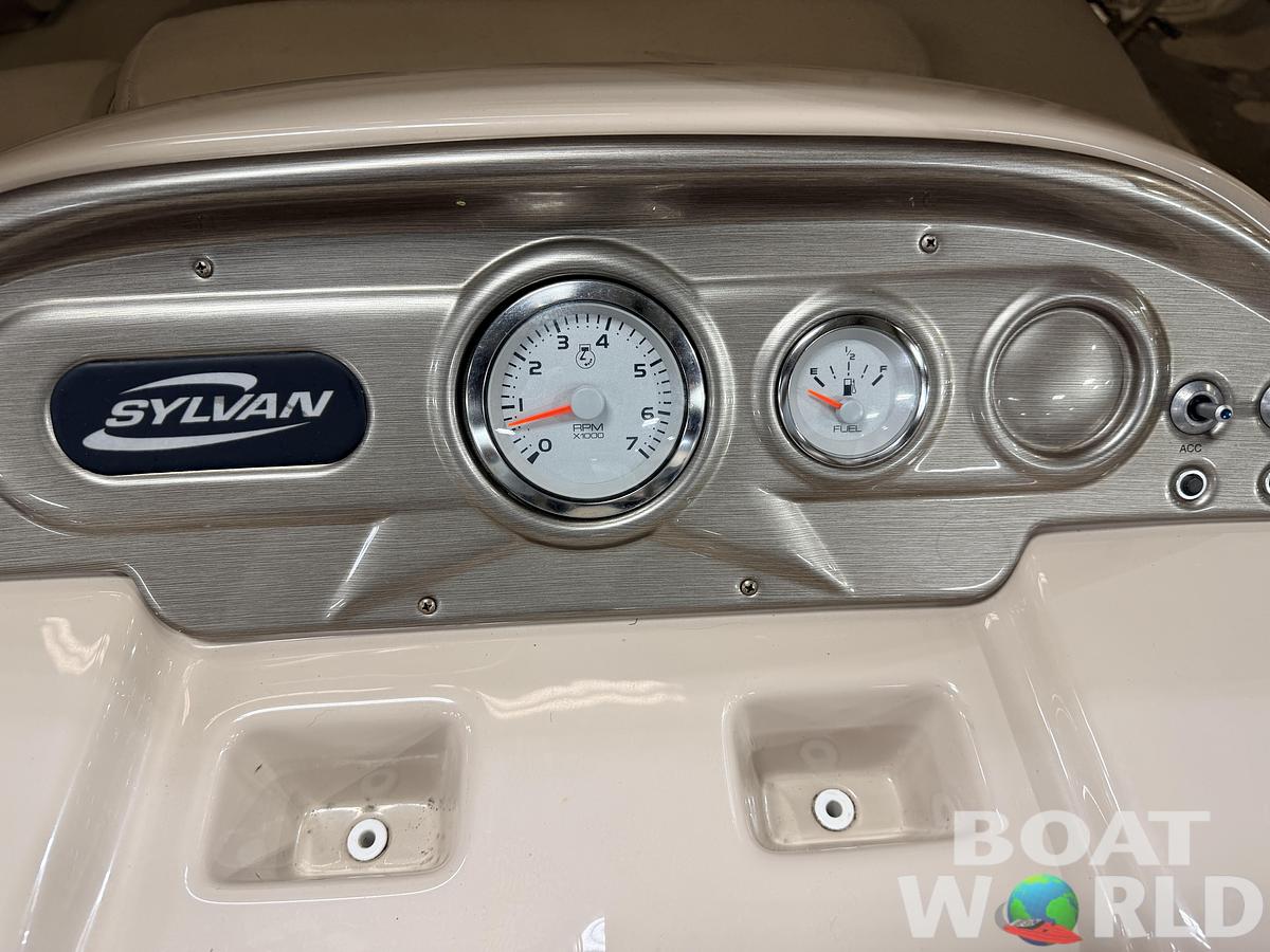 Used 2015 Sylvan Mirage 820 & 90HP Mercury 4Stroke - $21,995