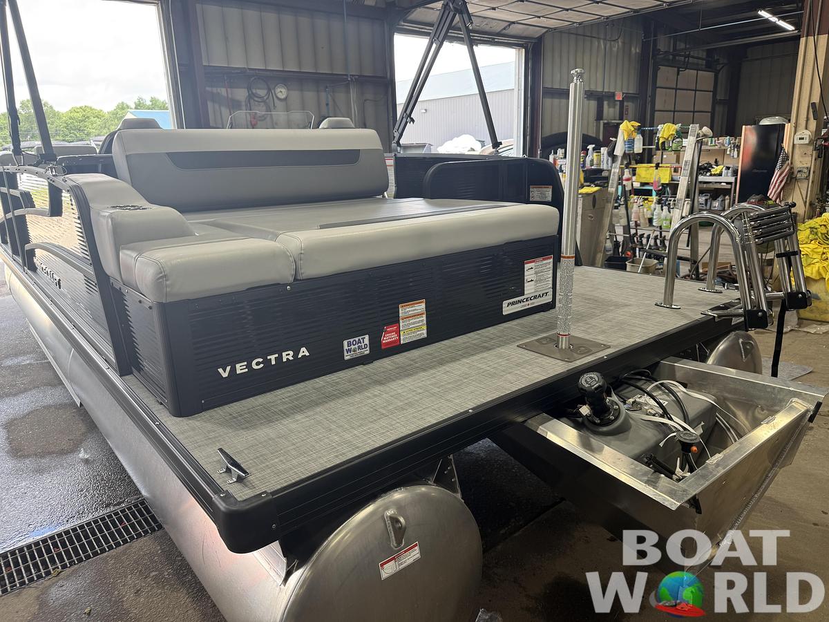 2026 Princecraft Vectra 23 RL SS Swingback Tritoon $43995