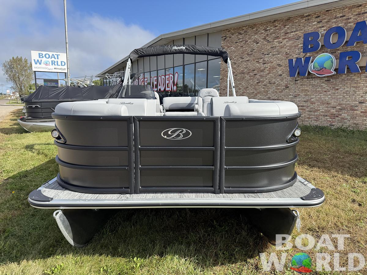 2026 Bentley Pontoons Legacy 220 Swingback 