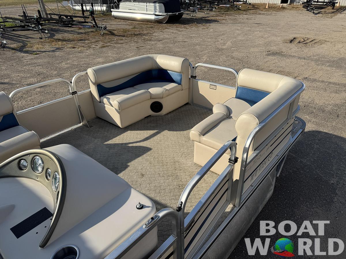 Used 2009 Weeres Family Fish Deluxe 220 Pontoon