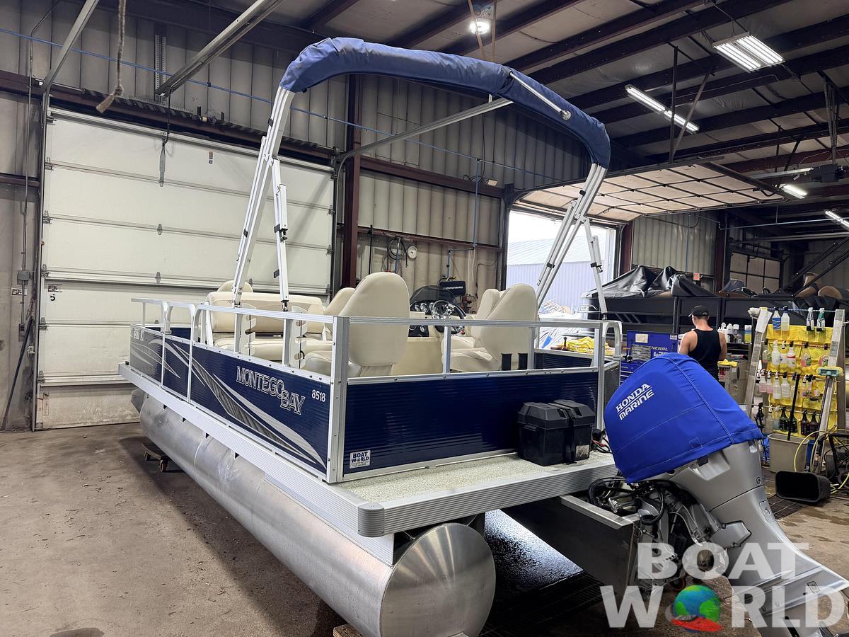 Used 2017 Montego Bay 8518 4-PT & 40HP Honda 4Stroke -$18,995