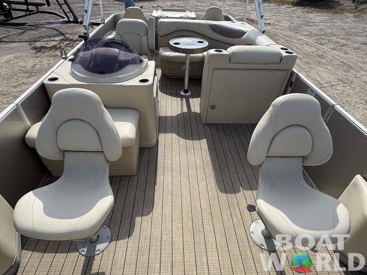 Used 2018 Sylvan Mirage 820 4-PT Pontoon