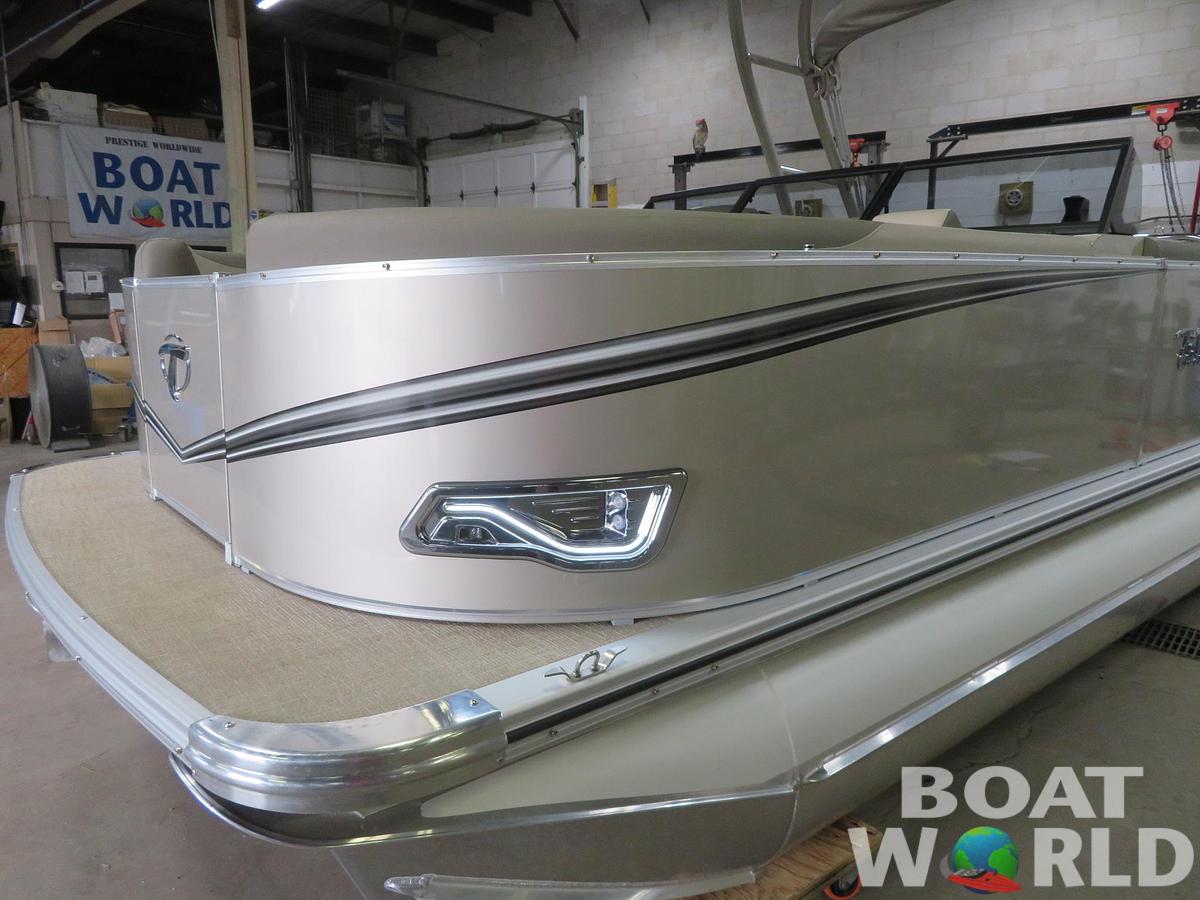 2024 Tahoe Pontoons LTZ 2385 Elite Windshield Tritoon & Suzuki 200HP 4-Stroke EFI