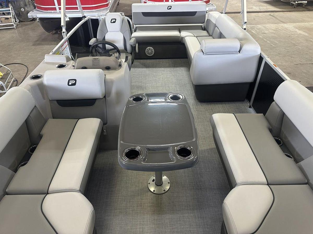 2025 Princecraft Vectra 21 RL Swingback Lounge Pontoon & Mercury 4-Stroke EFI