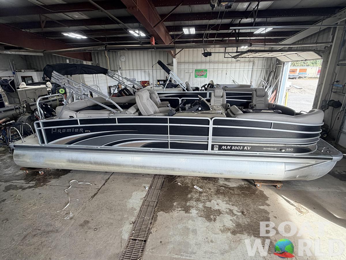 Used 2012 Premier 250 Intrigue & 140HP Suzuki 4Stroke -$21,995