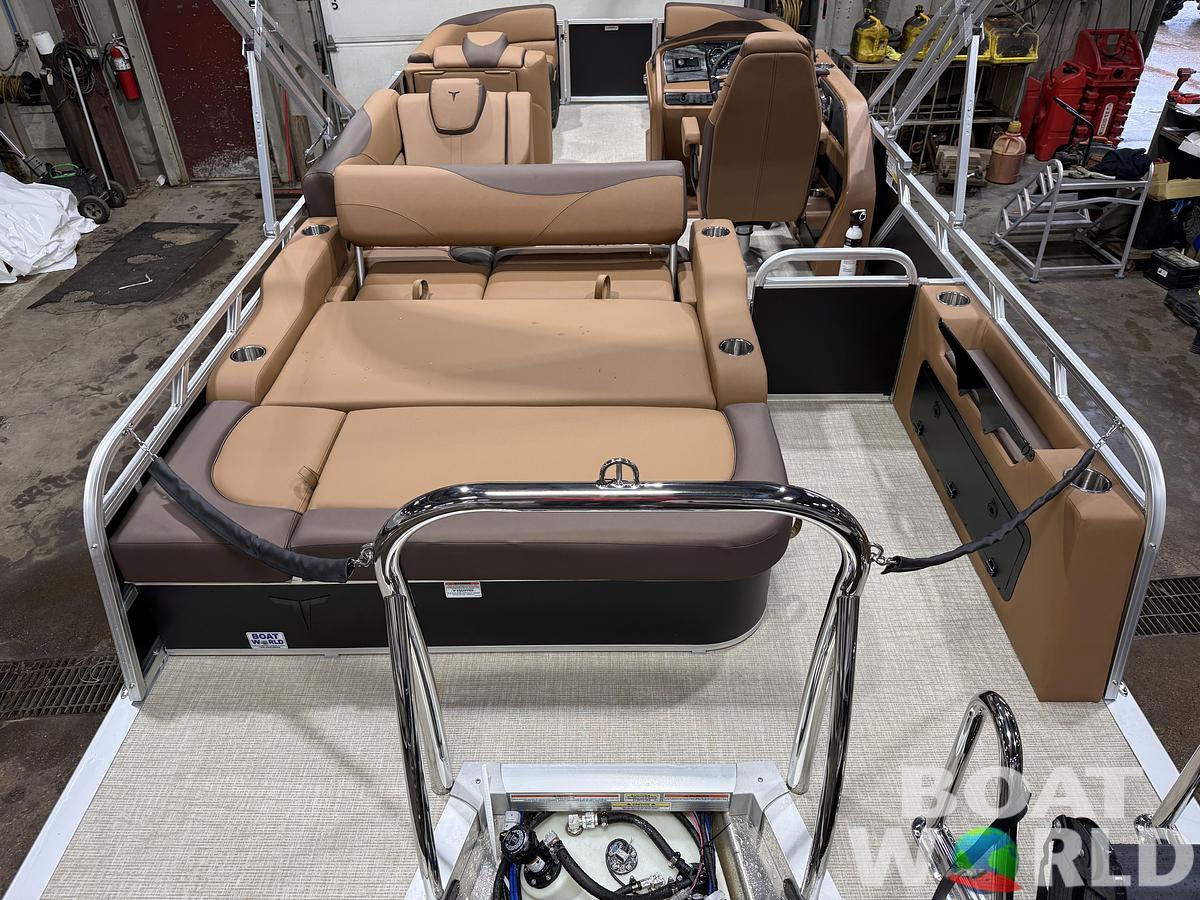 2027 Tahoe LTZ 2385 VRB SE Swingback Pontoon $42995