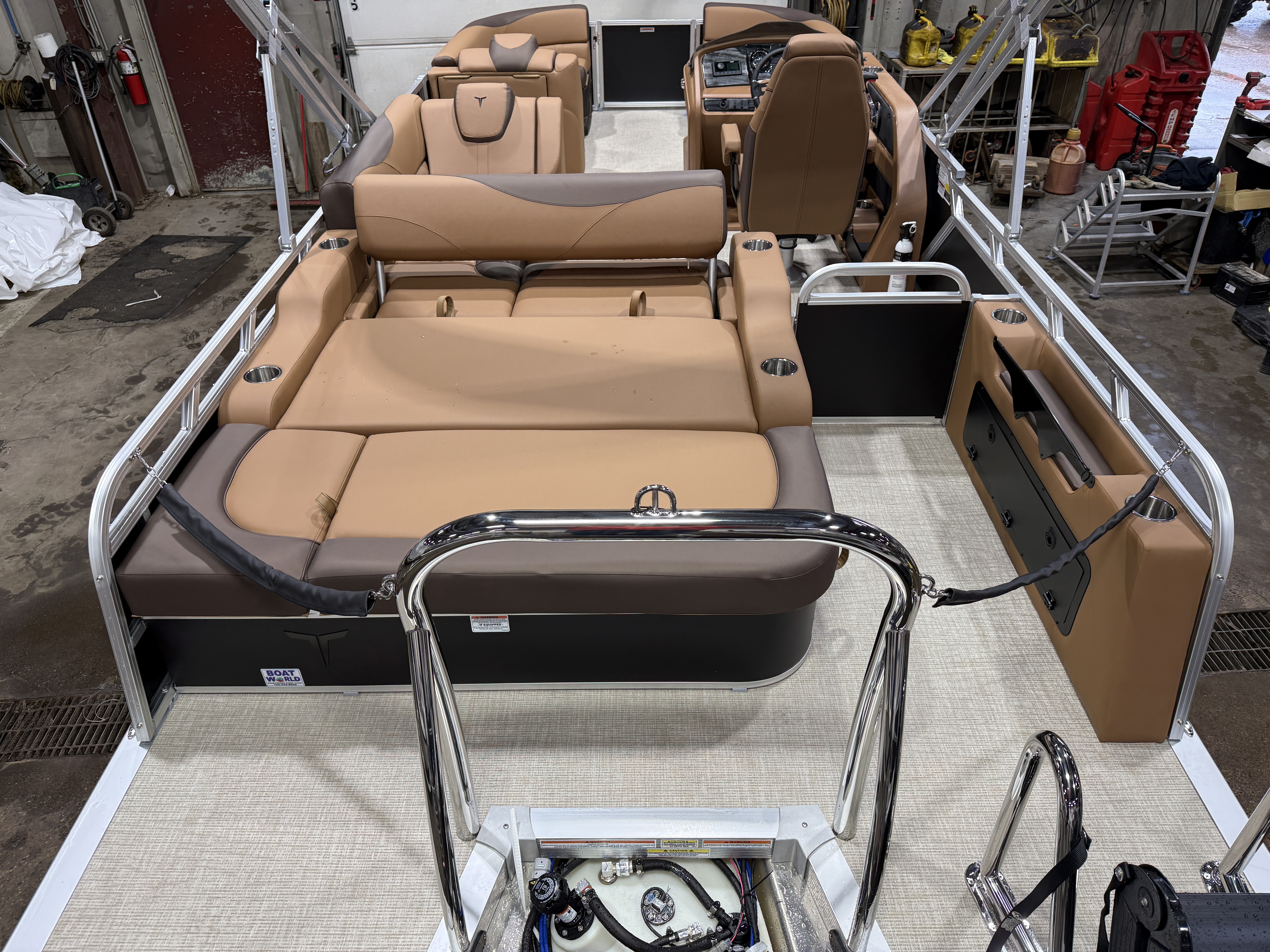 2027 Tahoe LTZ 2385 VRB SE Swingback Pontoon $42995