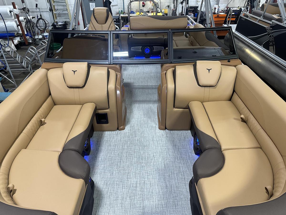 2025 Tahoe Pontoons LTZ 2385 Swingback (VRB) Windshield Tritoon & Honda 4-Stroke EFI