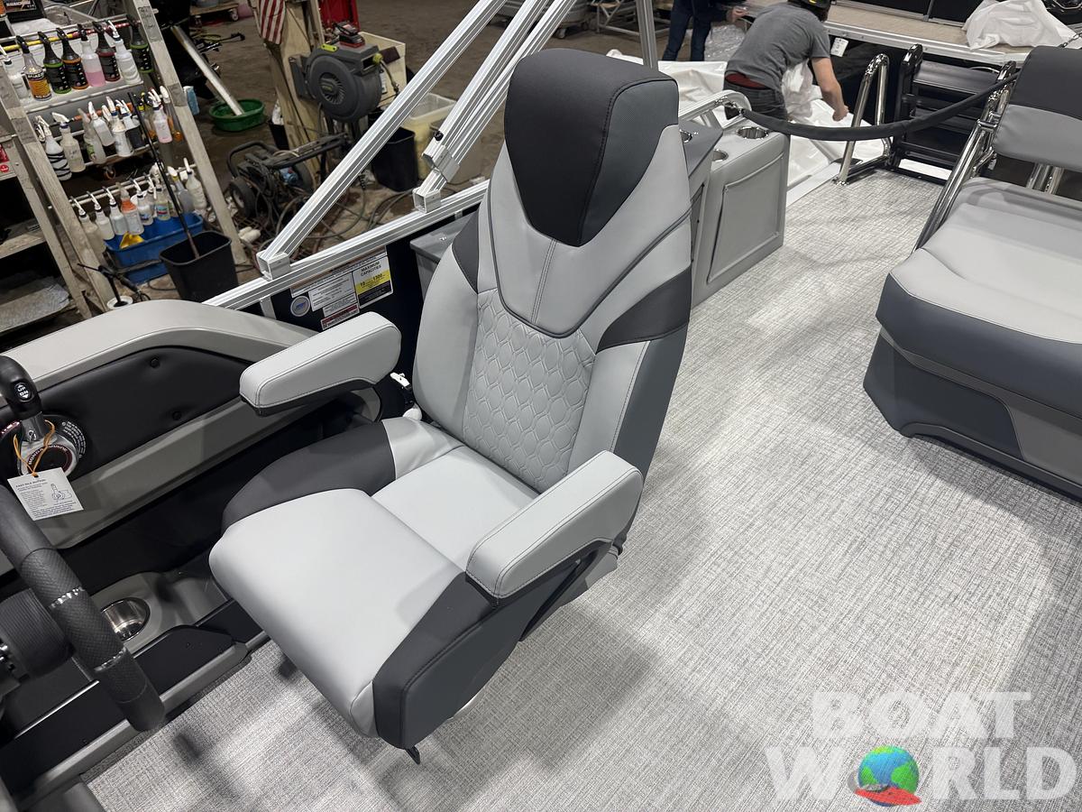 2026 Tahoe Pontoons LTZ 2185 Cruise Rear Bench (CRB)