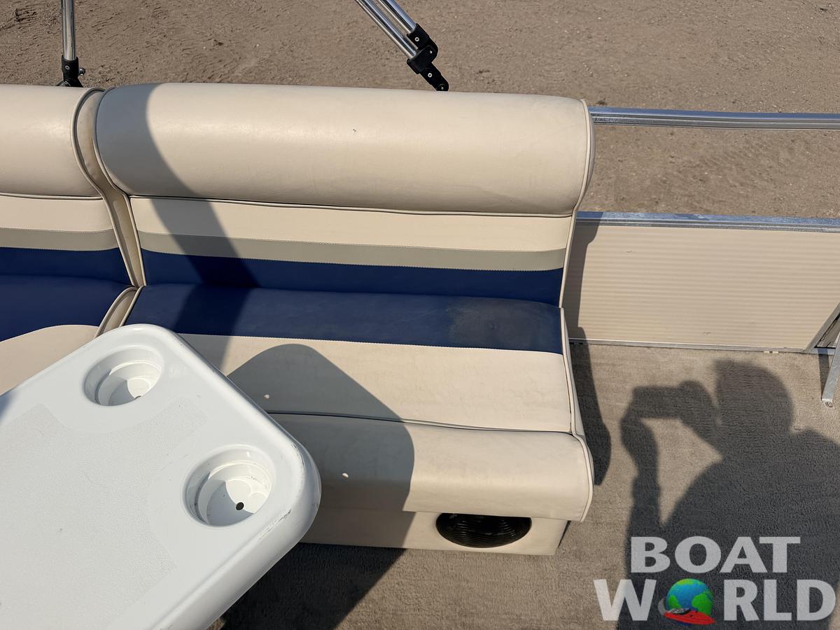 Used 2007 Weeres 200 Cadet & 25HP Mercury 4Stroke -$9,995