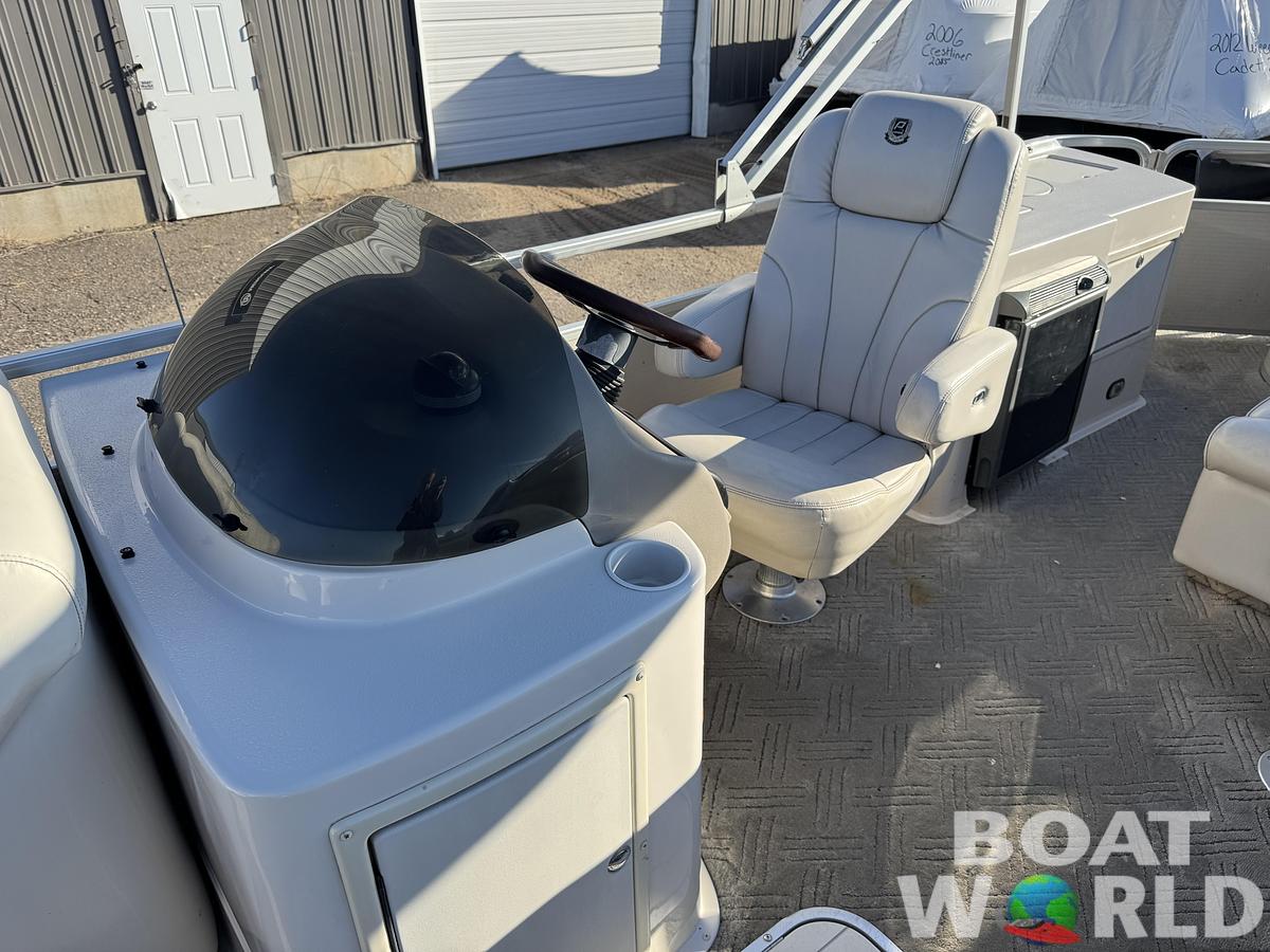 Used 2003 Premier 230 Grand Majestic Tri-toon Pontoon & 200HP Honda 4-Stroke EFI