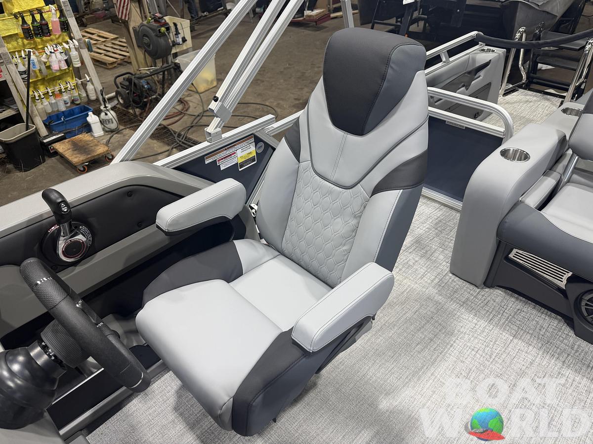 2026 Tahoe Pontoons LTZ 2385 Swingback (VRB) 