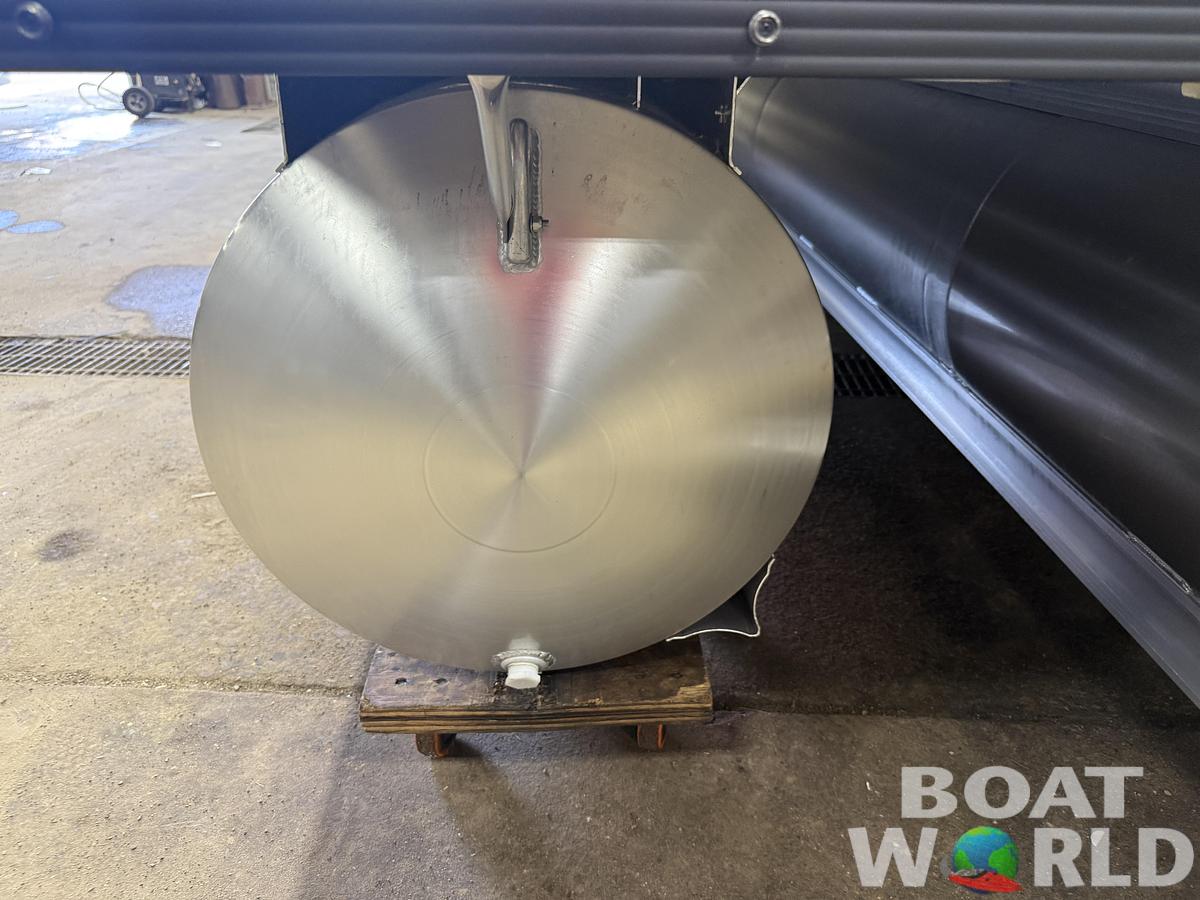 2026 Tahoe Cascade 2385 Quad Lounge Shift SS Tritoon $73995