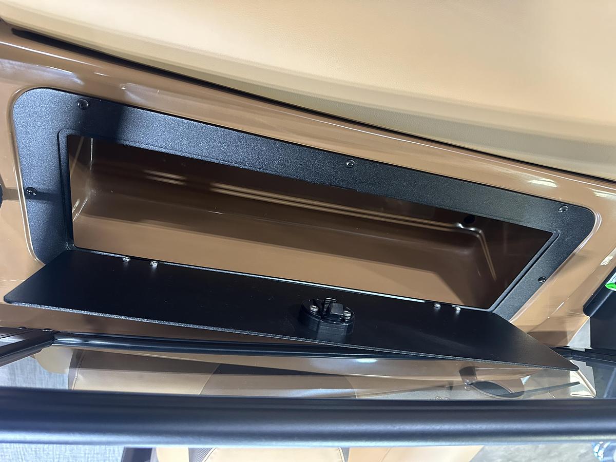 2025 Tahoe Pontoons LTZ 2385 Swingback (VRB) Windshield Tritoon & Honda 4-Stroke EFI