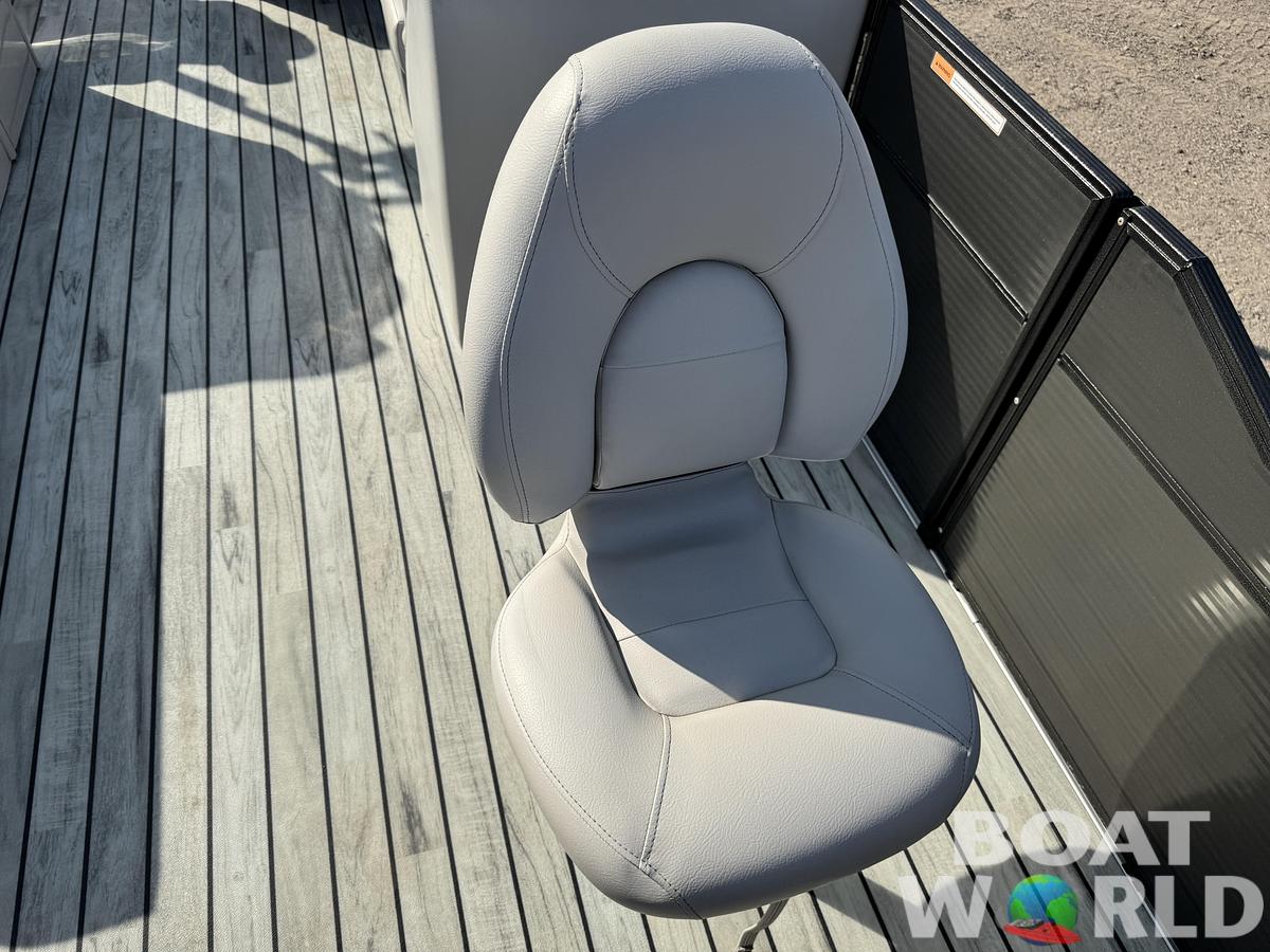 Used 2017 Crest  200 Pontoon with 115HP Yamaha Fourstroke EFI