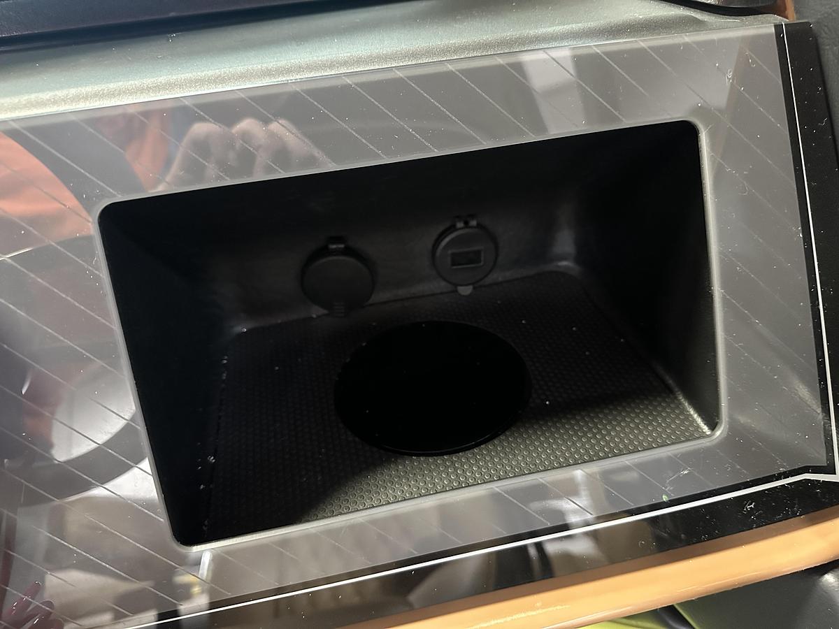 2025 Tahoe Pontoons Grand Tahoe 2585 Quad Lounge Windshield Tritoon & Mercury 400HP V10