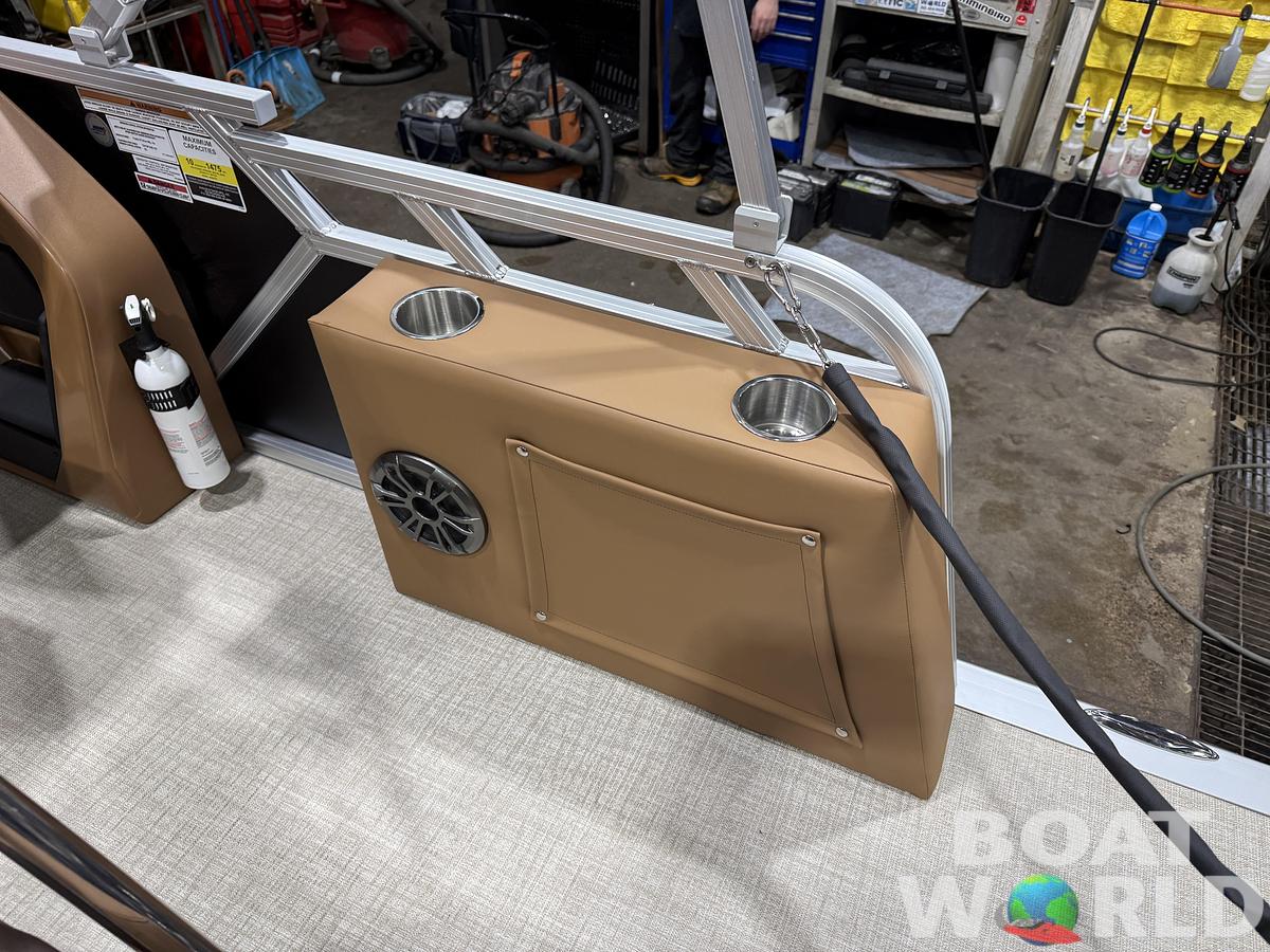 2026 Tahoe Pontoons LTZ 1985 Cruise Rear Bench (CRB)