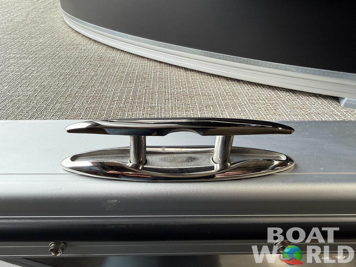 2026 Tahoe Pontoons LTZ 2385 Elite Cruise Tritoon 