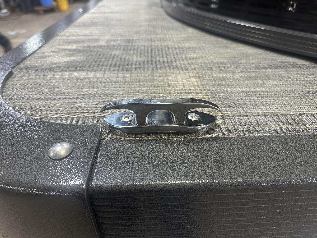 2025 Montego Bay 8522 Fish & Cruise Deluxe Pontoon & Honda 4-Stroke EFI