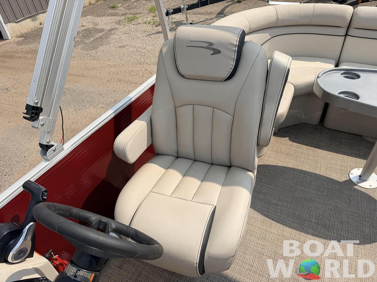 Used 2019 Bennington 21 SX Quad Lounge & Yamaha 90HP 4Stroke -$29,995