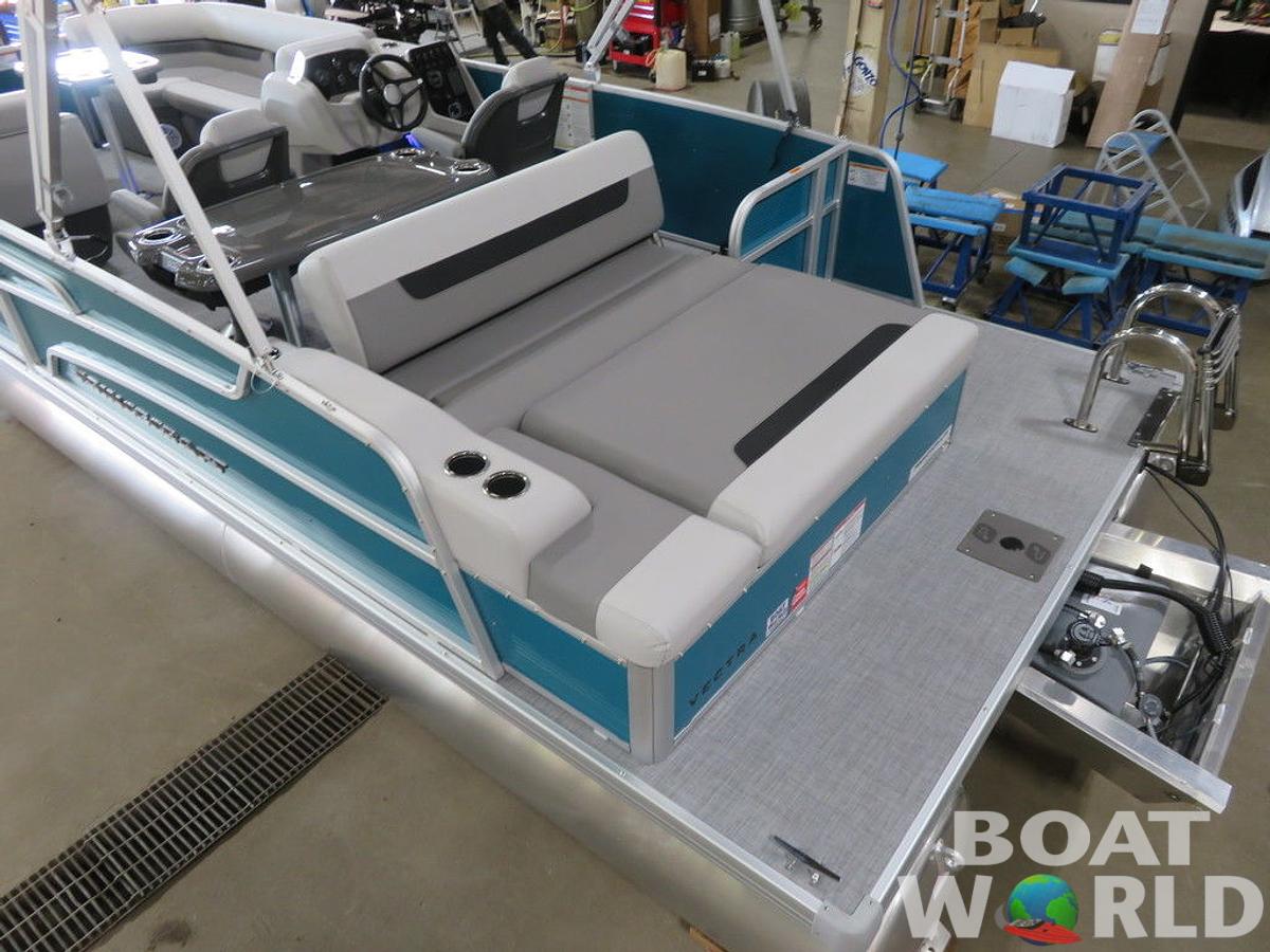 2025 Princecraft Vectra 23 RL SS Swingback Pontoon & Mercury 4-Stroke EFI