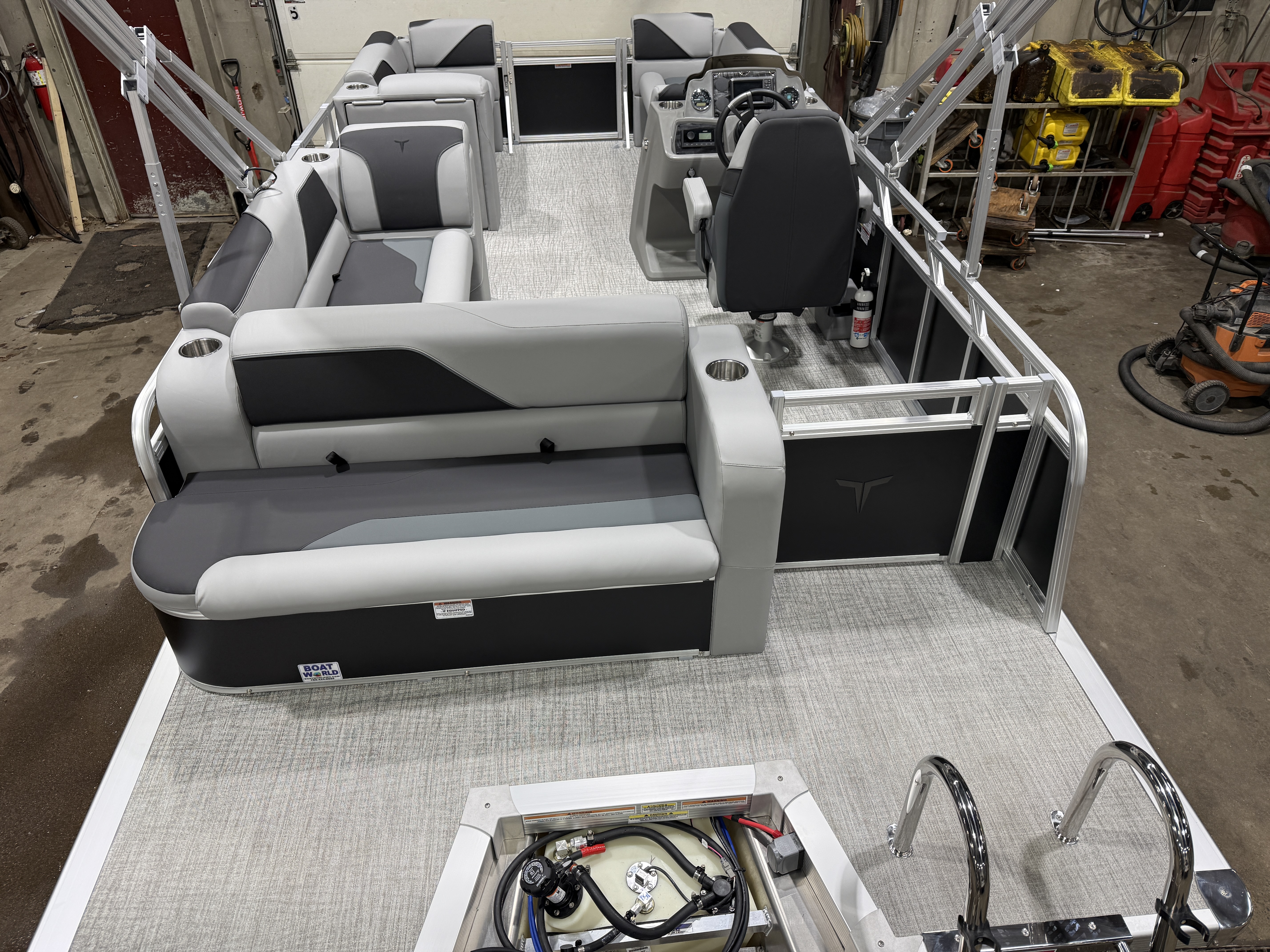 2026 Tahoe Pontoons Sport 1980 Cruise Rear Bench (CRB)