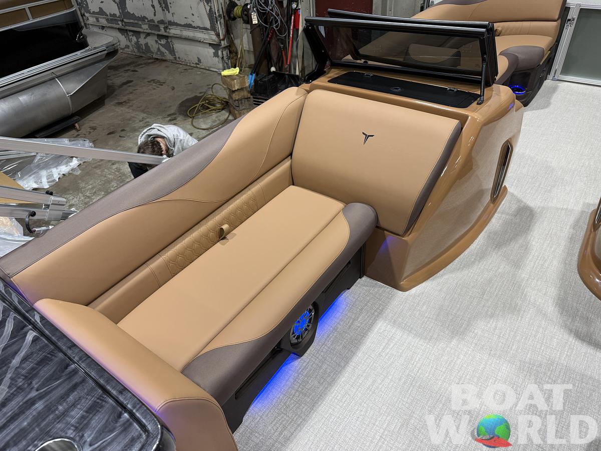 2026 Tahoe Pontoons LTZ 2385 Elite Windshield Tritoon 