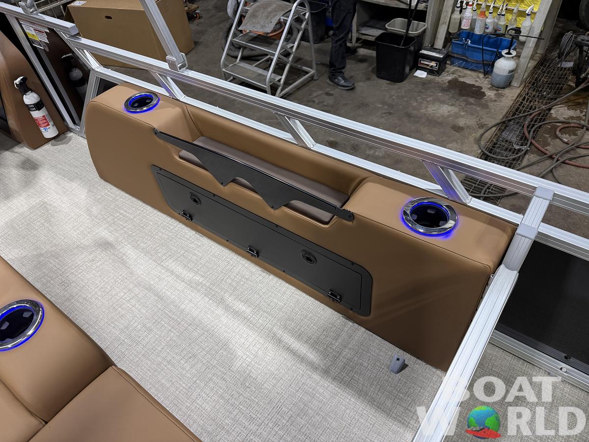 2026 Tahoe Pontoons LTZ 2385 Swingback (VRL) Tritoon