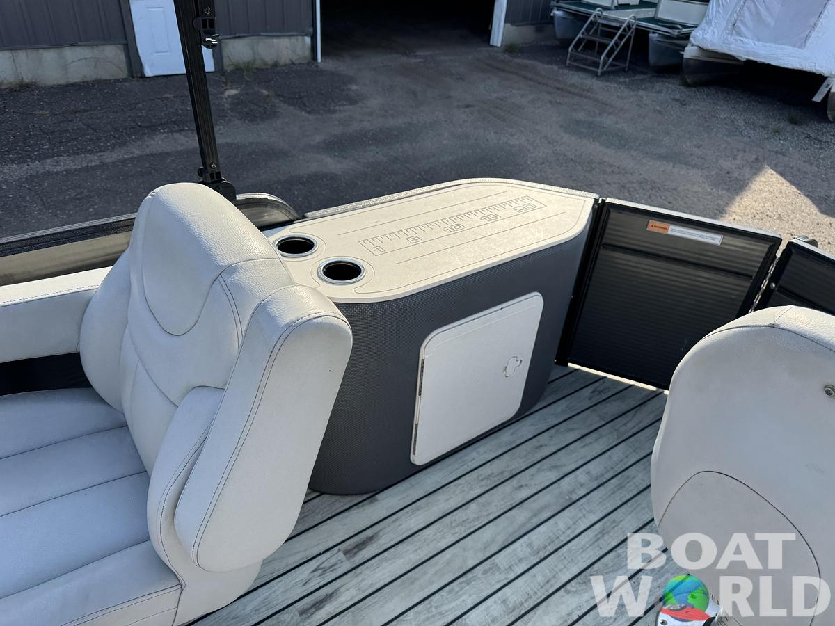 Used 2017 Crest  200 Pontoon with 115HP Yamaha Fourstroke EFI