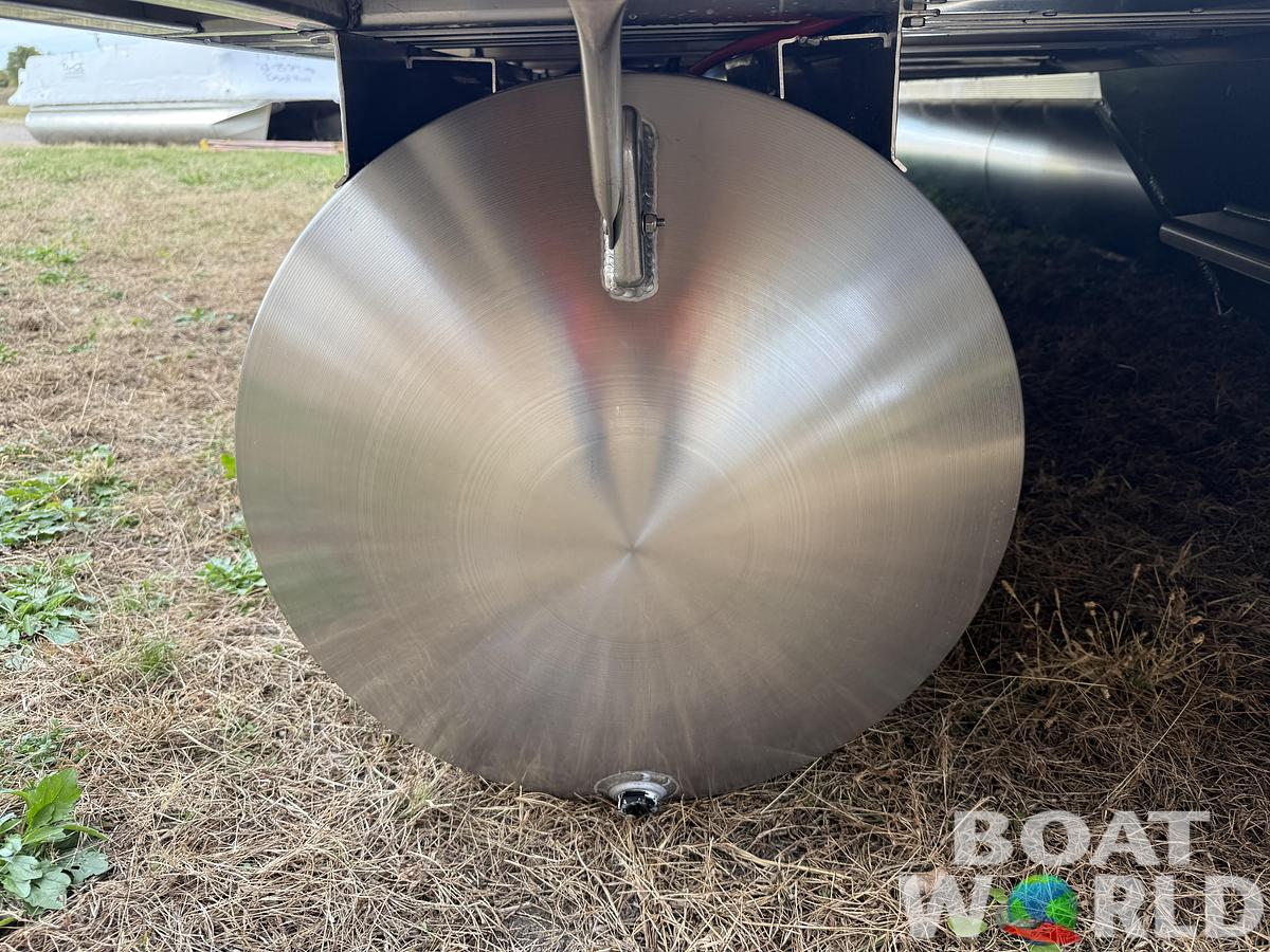 2026 Tahoe Pontoons LTZ 2385 Cruise Rear Bench (CRB) 