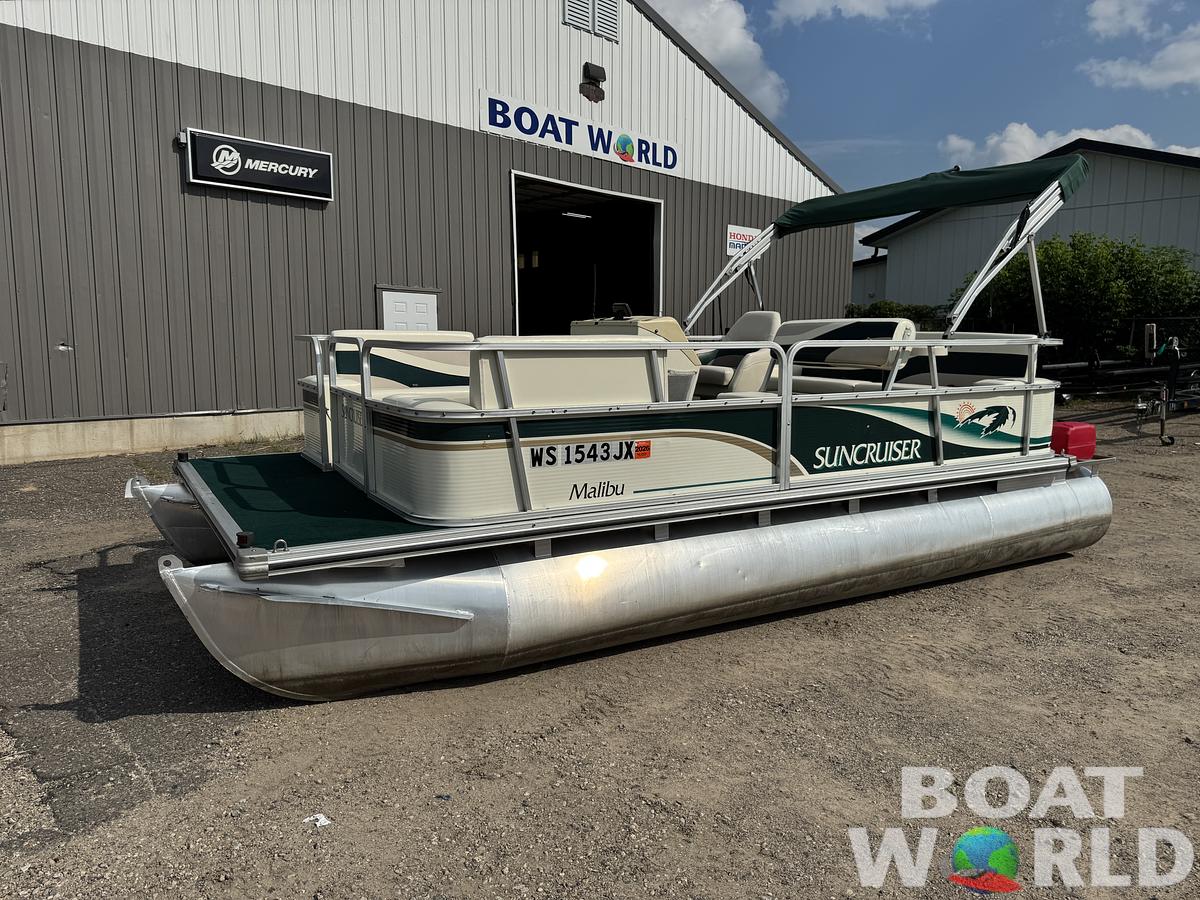 Used 1999 Lowe Suncruiser Malibu 180