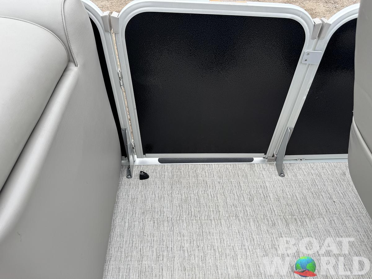 Used 2018 Premier 220 Explorer Pontoon