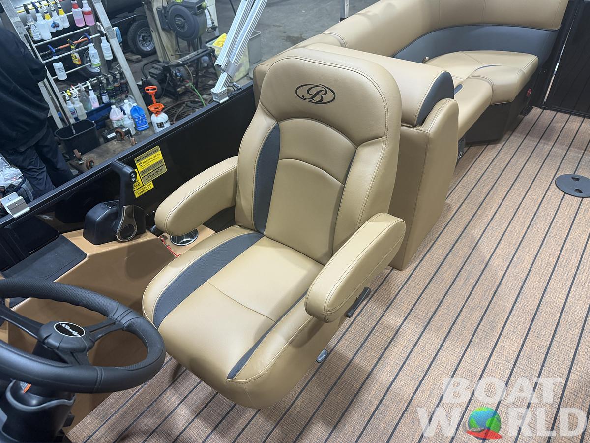 2026 Bentley Legacy 220 Navigator Quad Lounge Pontoon $36995