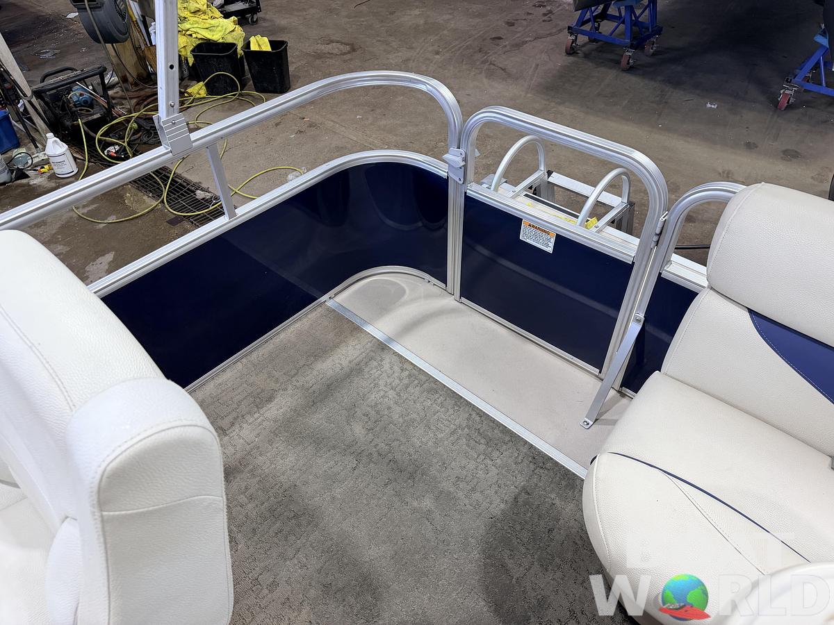 Used 2015 SunChaser 8520 Classic Cruise & 30HP Mercury 4Stroke EFI -$14,995