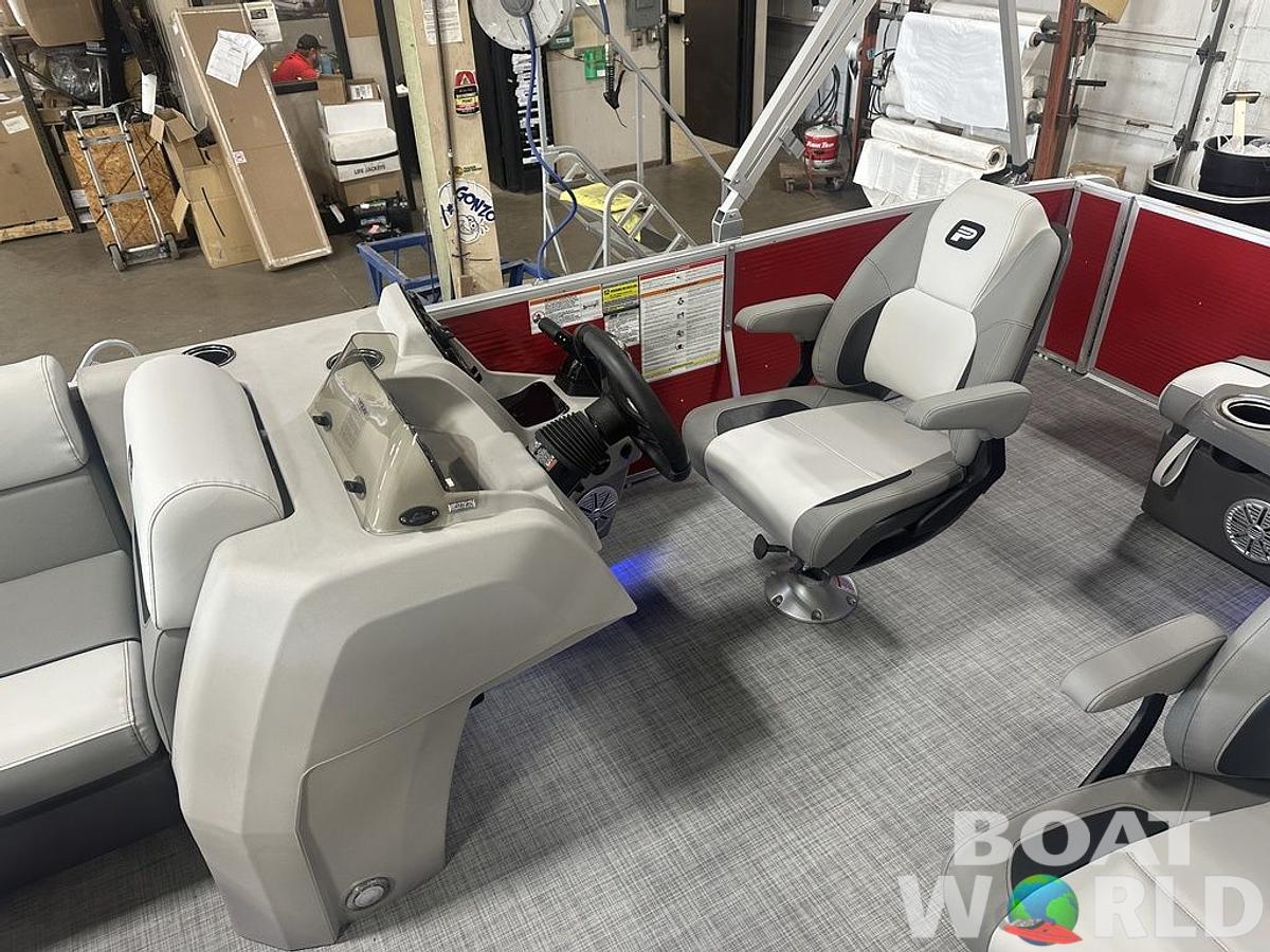 2025 Princecraft Vectra 23 RL SS Swingback Pontoon & Mercury 4-Stroke EFI