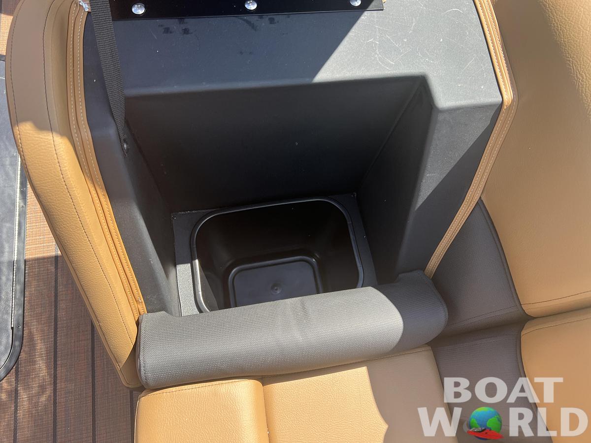 2026 Bentley Pontoons Elite 223 Quad Swingback QSB Tritoon