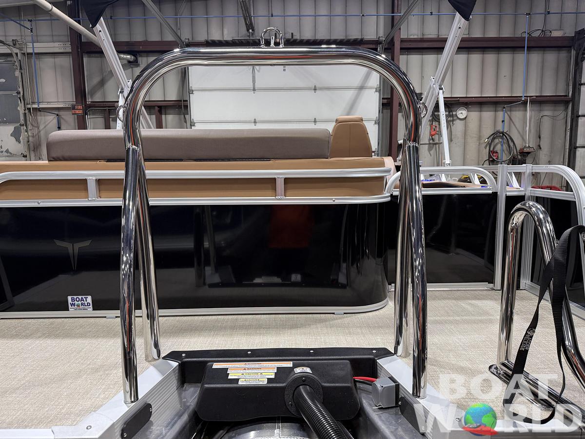 2026 Tahoe Pontoons LTZ 2385 Swingback (VRL) Tritoon