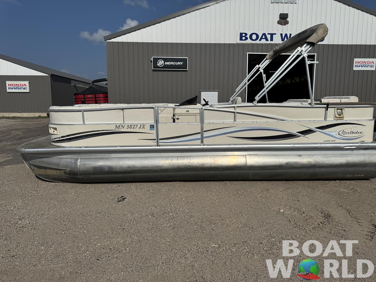 Used 2005 Misty Harbor Boats 2285 GM Pontoon