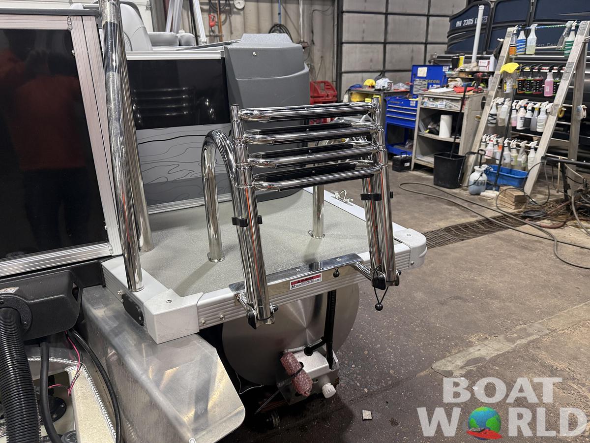 2026 Tahoe Pontoons GEOfish 2385 Rear Fish Tritoon 