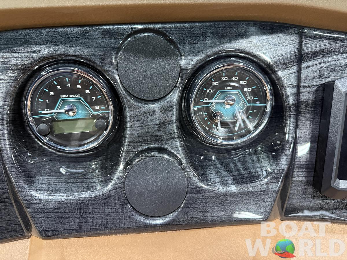 2026 Tahoe Pontoons LTZ 2385 Quad Lounge 