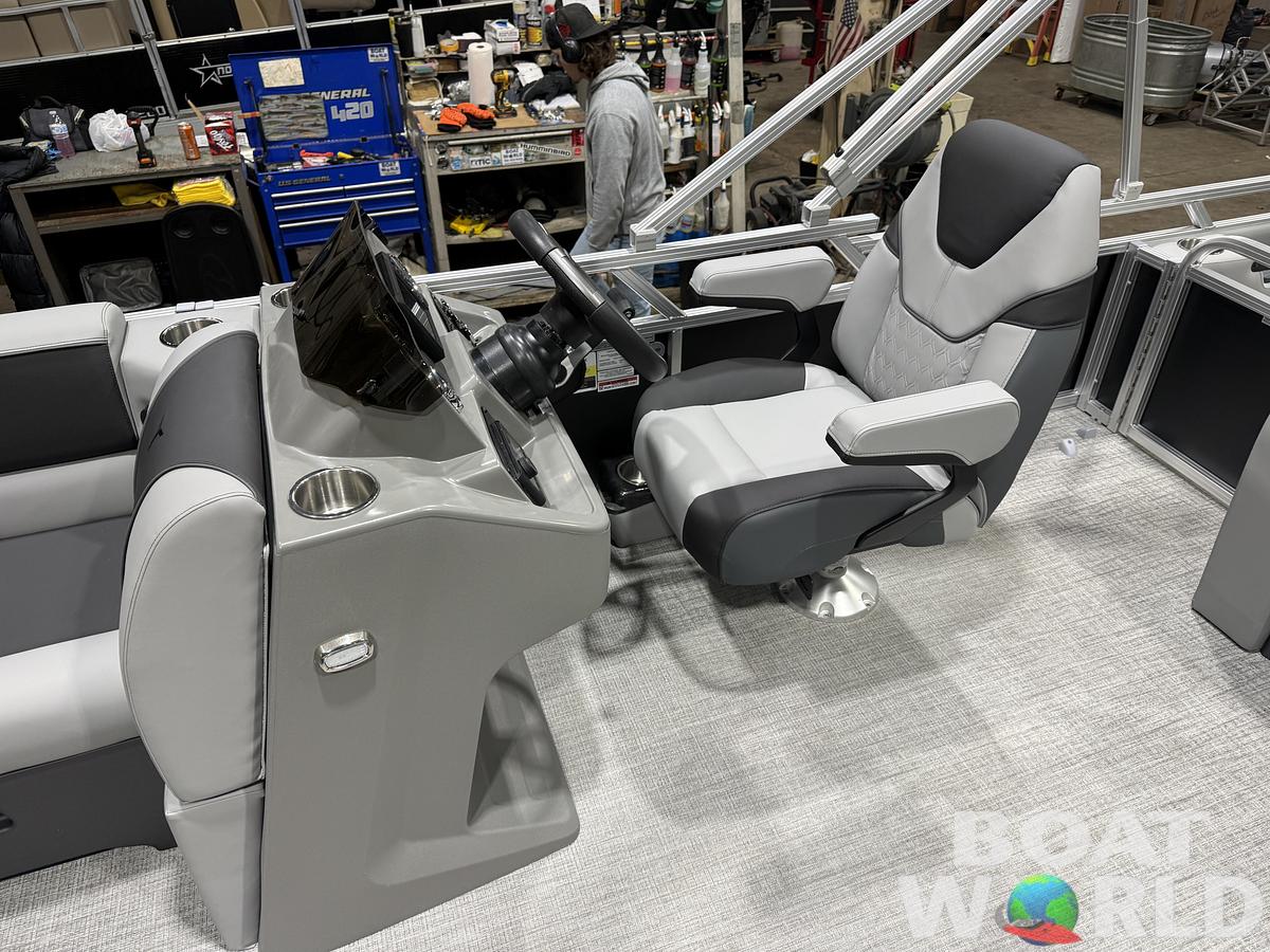 2026 Tahoe Pontoons Sport 2185 Swingback (VRB)