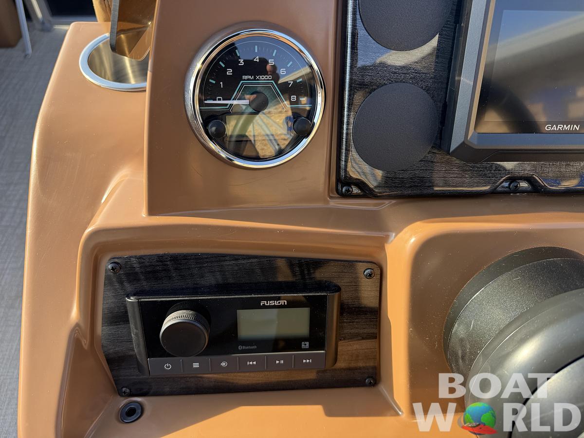 2026 Tahoe Pontoons Sport 2385 Swingback (VRB) & Honda 4-Stroke EFI