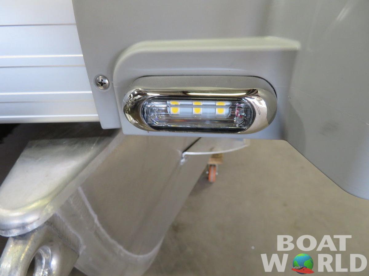 2025 Princecraft Vectra 21 RL Swingback Dinette Pontoon & Mercury 4-Stroke EFI