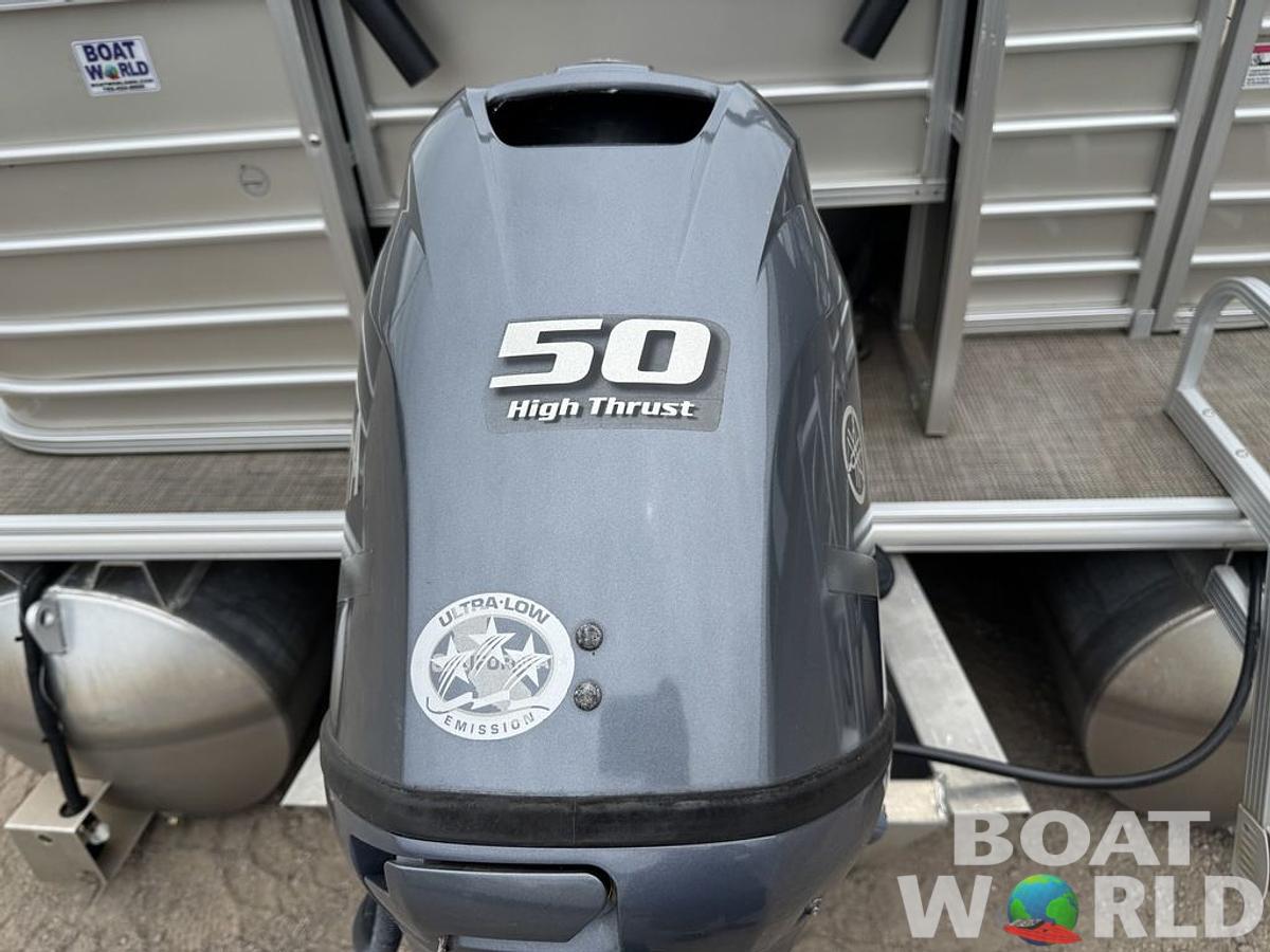 Used 2017 Sylvan 820 Cruise-n-Fish Pontoon