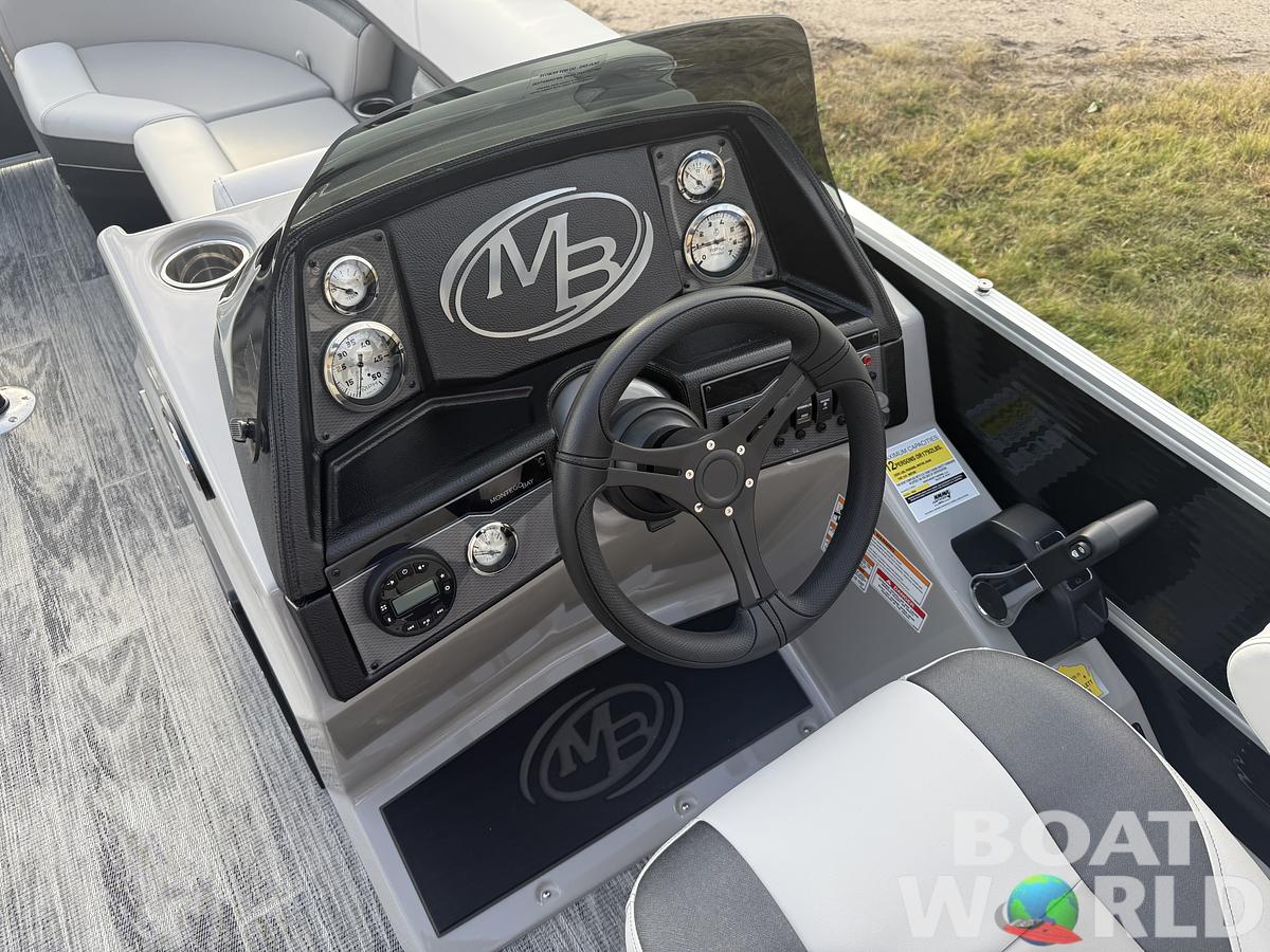 2026 Montego Bay 8522 Swingback Deluxe Pontoon